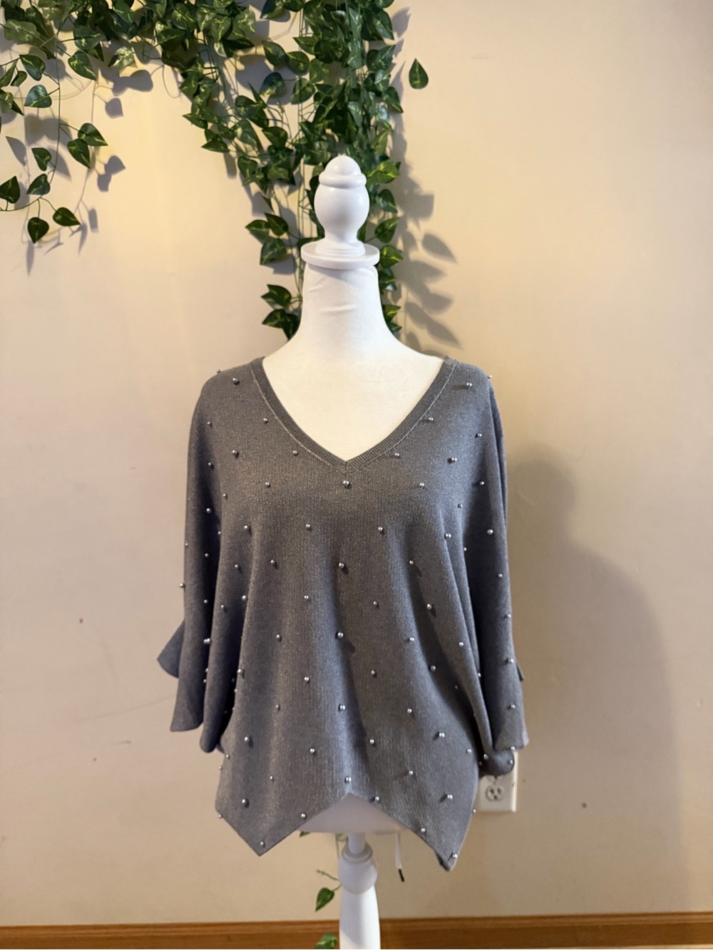 V-Neck Gray Pearl-Embellished Women's poncho